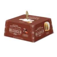 Velykinis pyragas Colomba su šokoladiniu lazdyno riešutų kremu